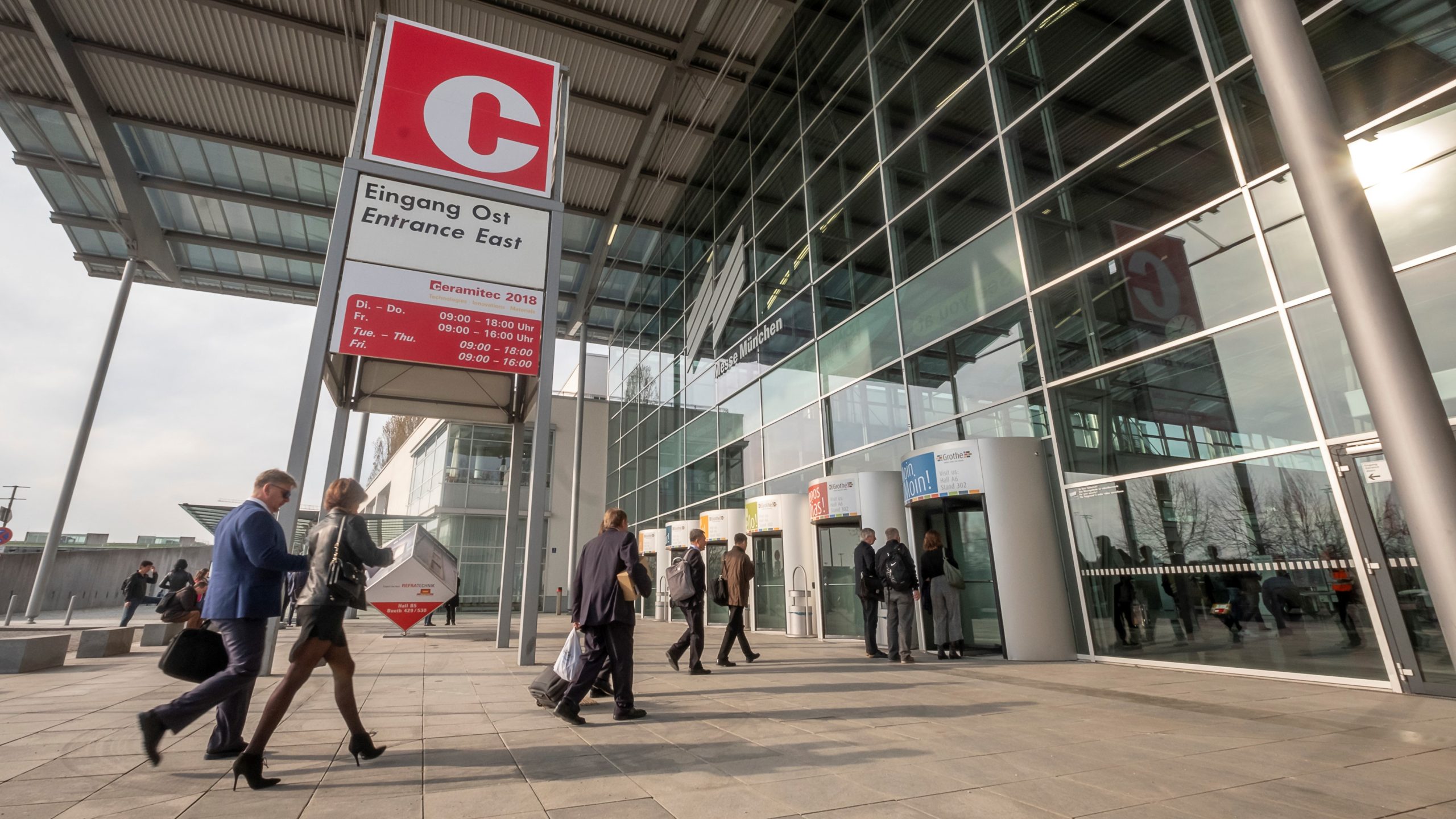 , AVOLA auf der Ceramitec in München,